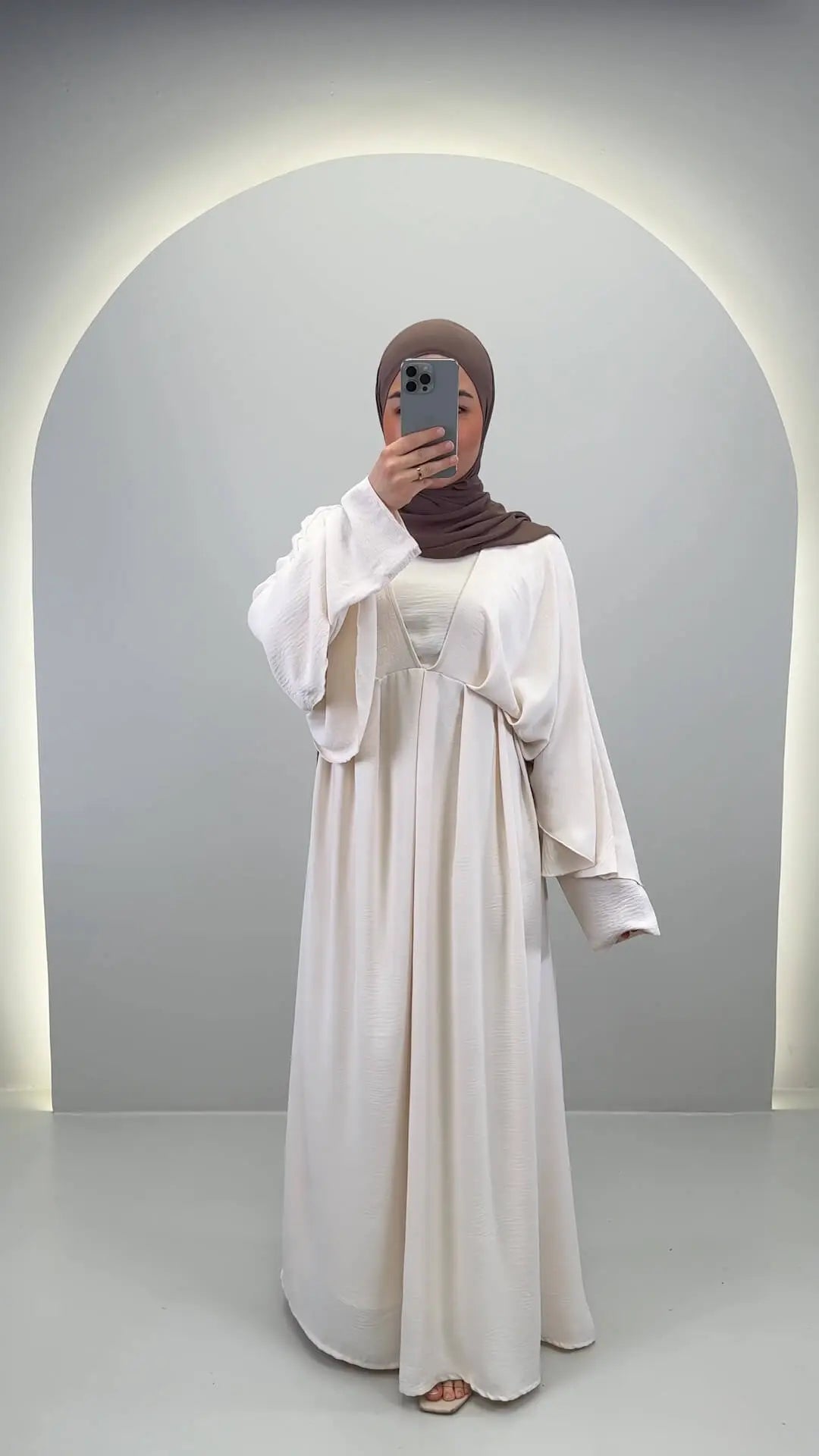 Melek Abaya Beige