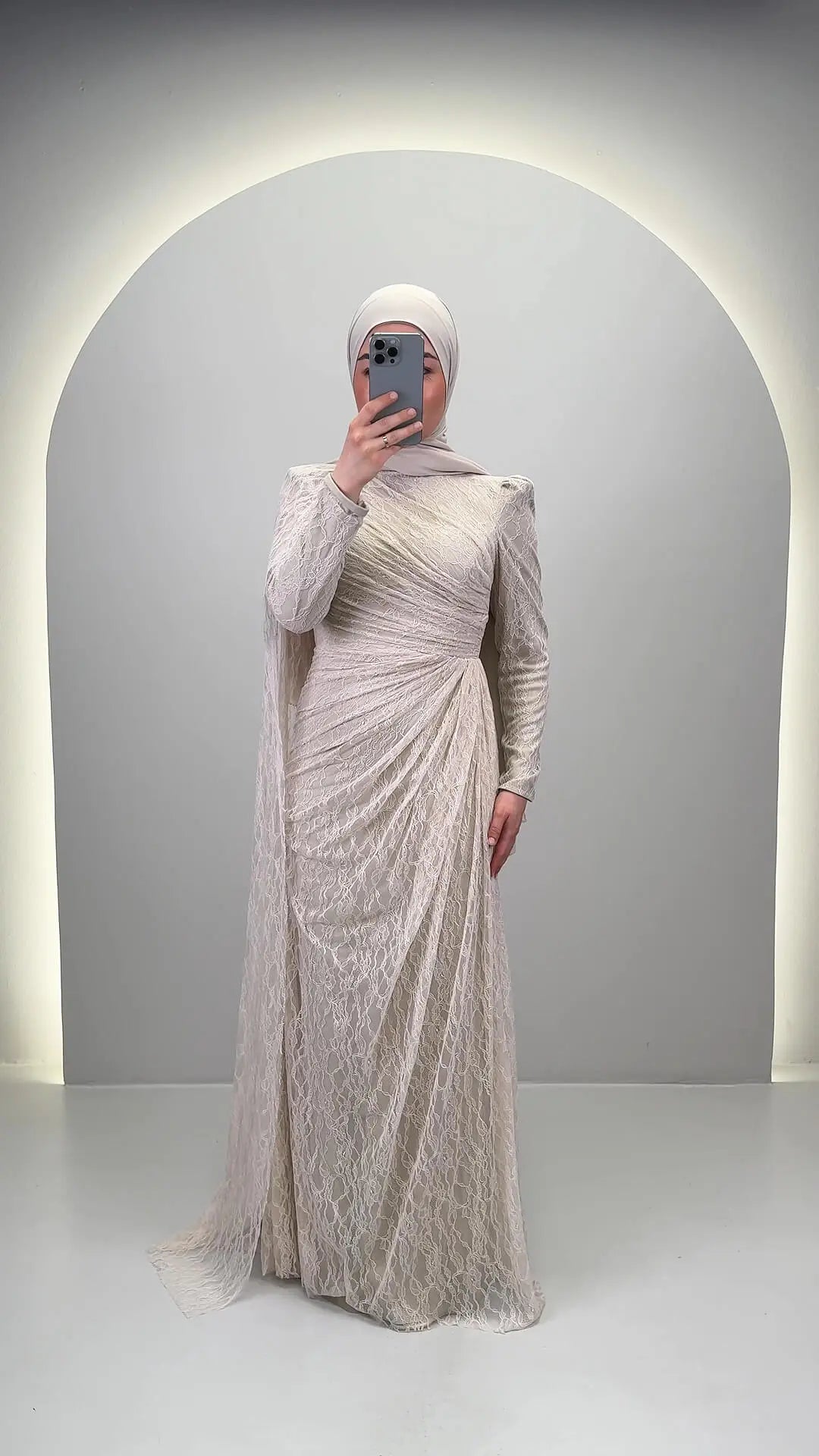 Vestido de noche Mireya Beige