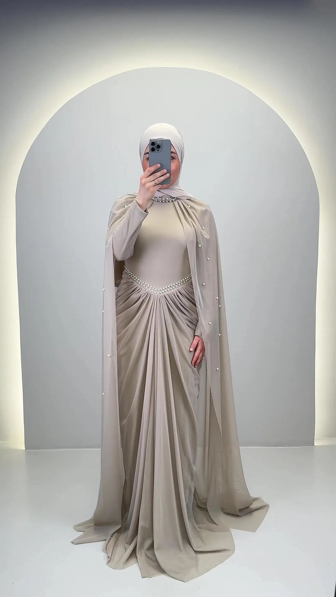 Vestido de noche Tiya Beige