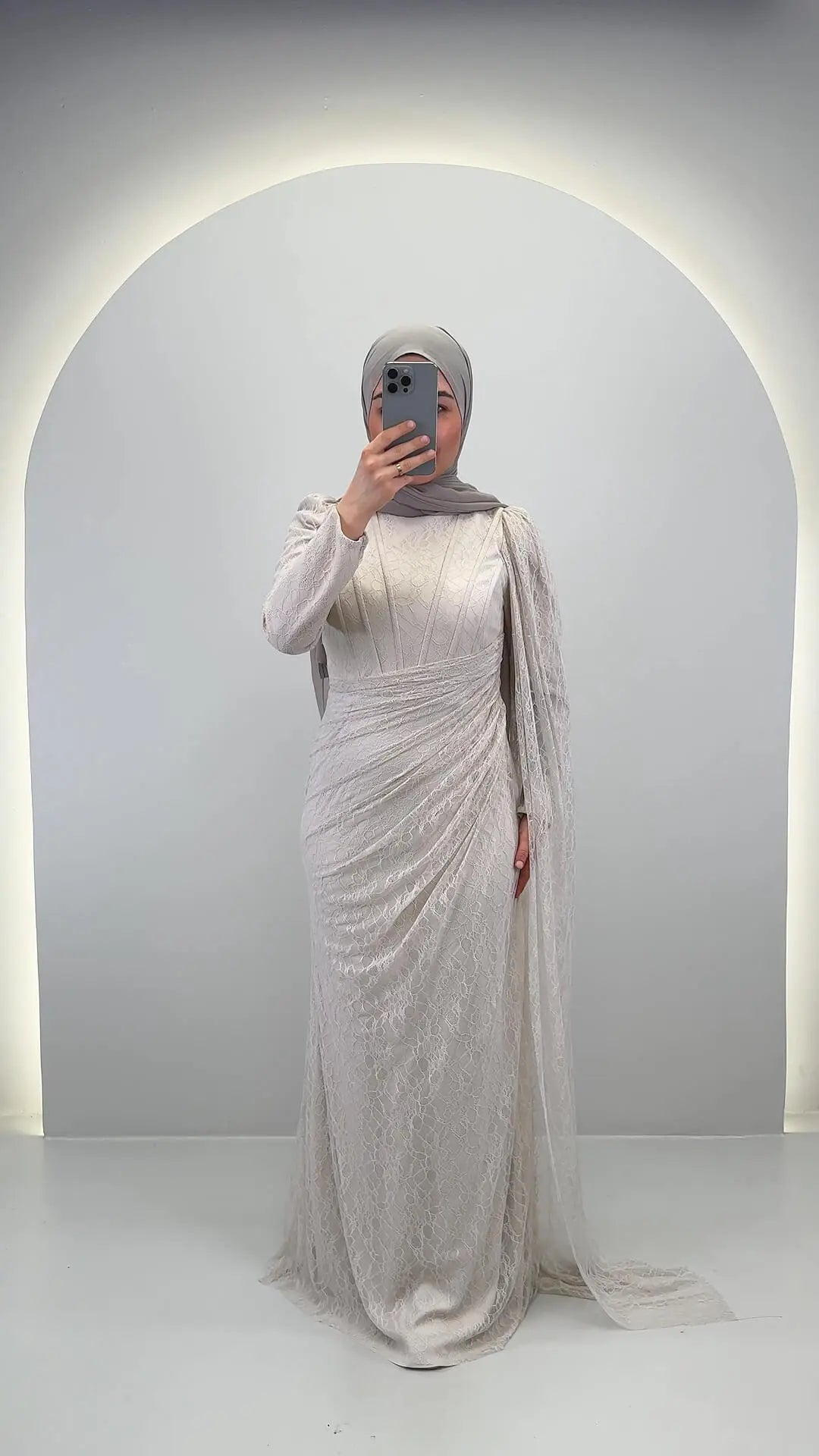 Emiya Abendkleid Beige