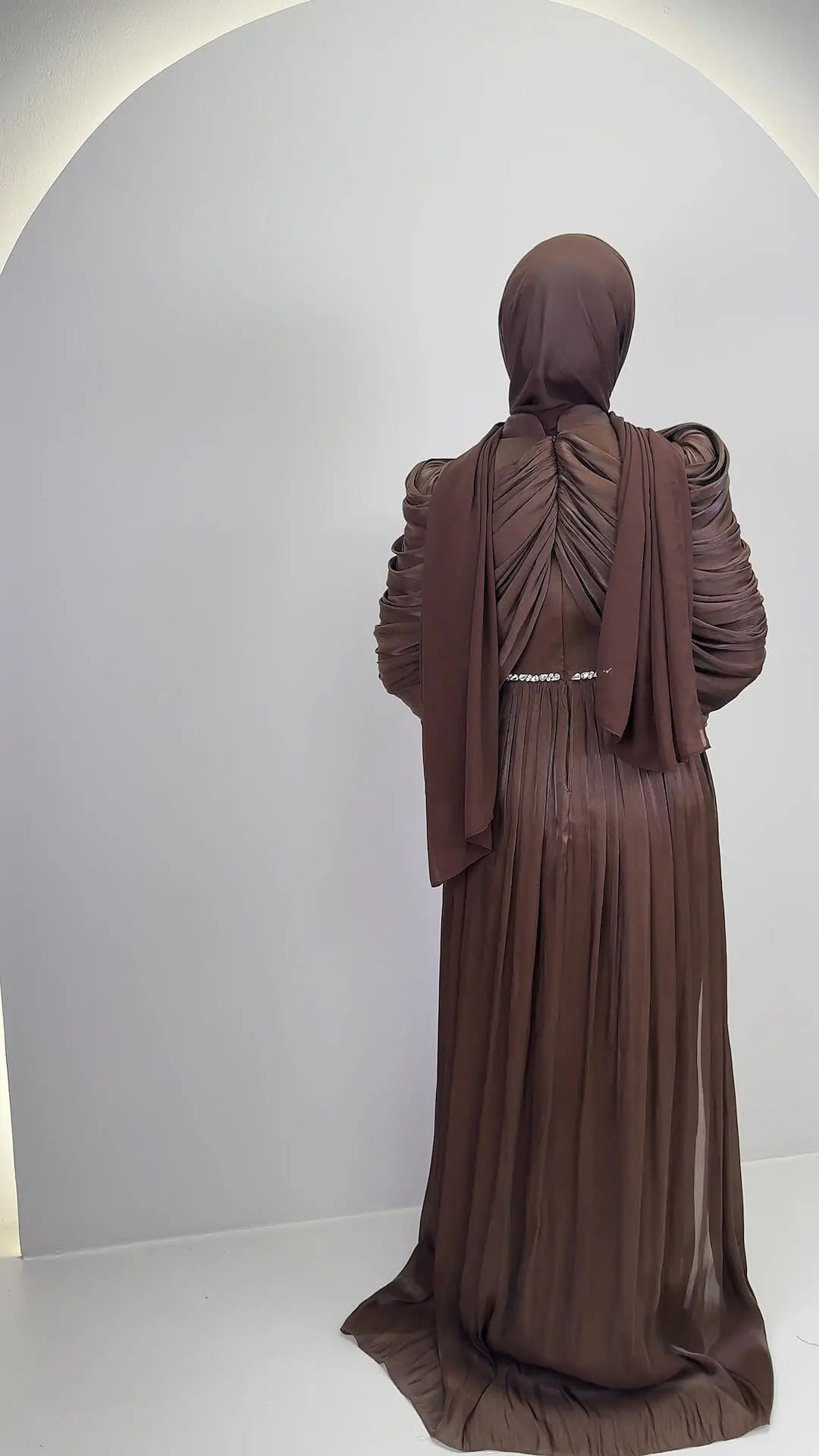 Vestido de noche Nefa marrón