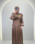 Estel vestido de noche con Hijab taupe