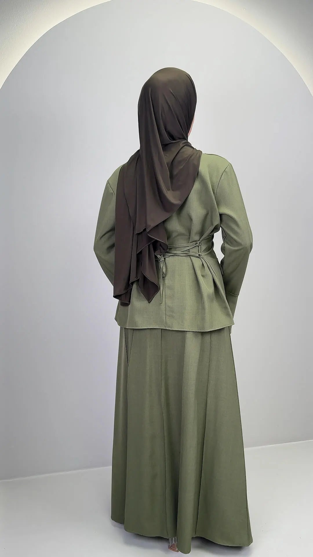 Asnar Outfit