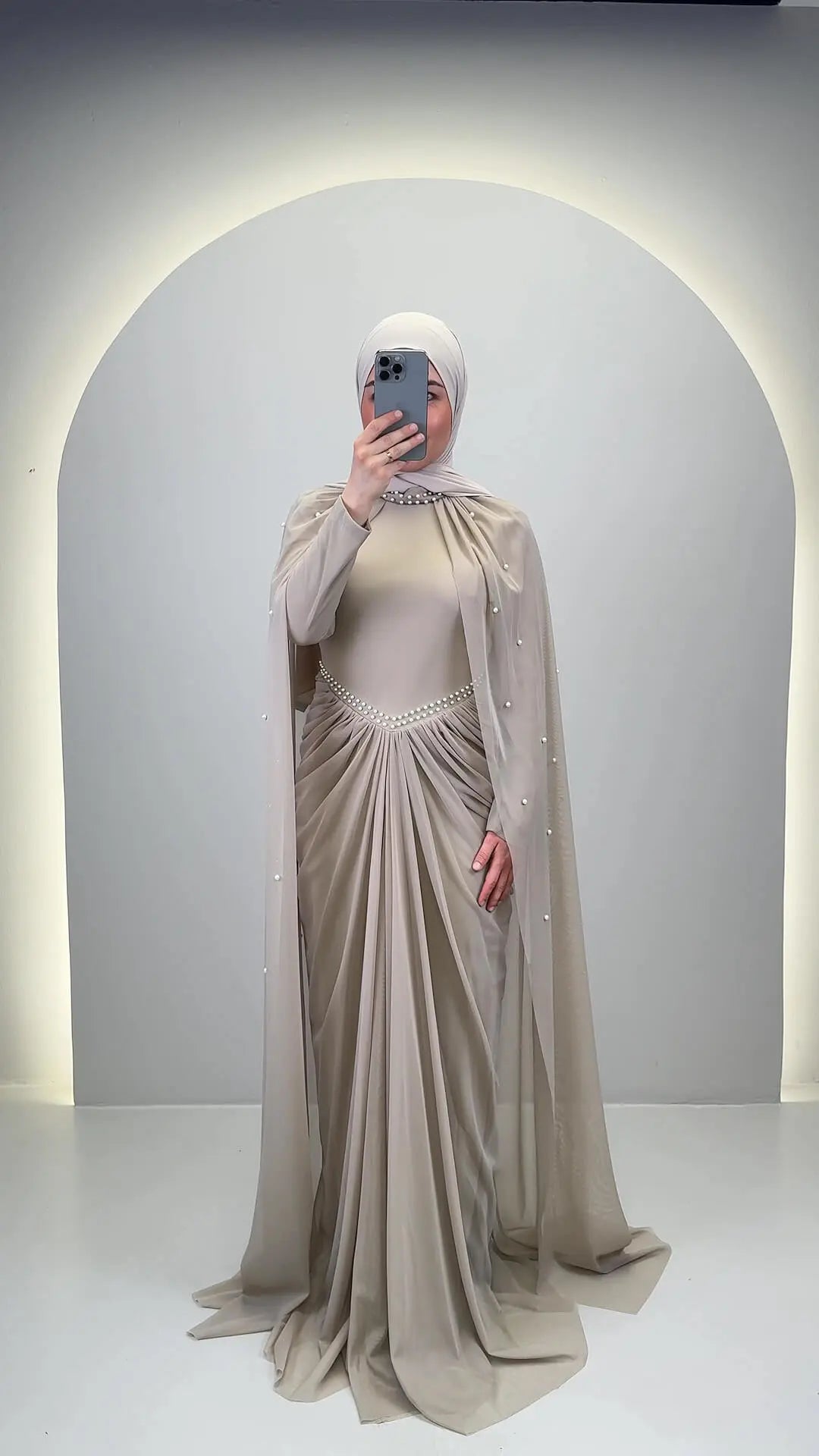 Vestido de noche Tiya Beige