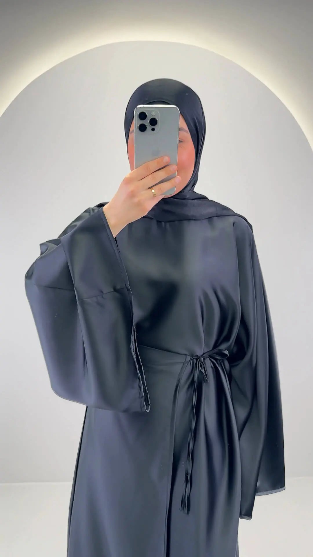 Nesa Abaya Black