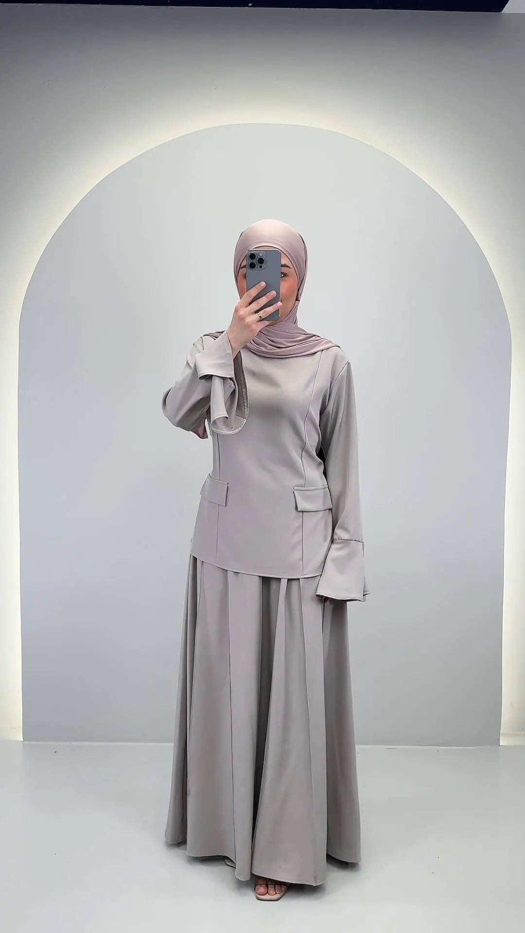 Asnar Outfit